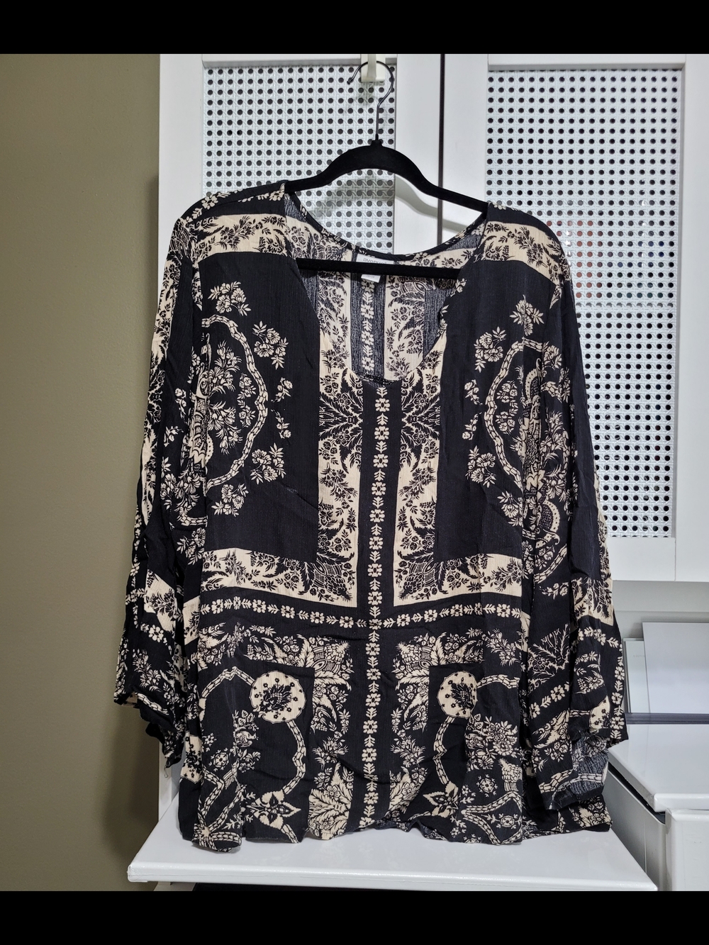 Avenue Black & Cream Paisley-Print Tunic Blouse